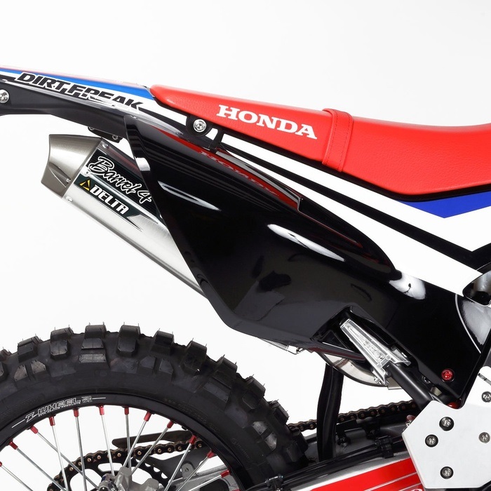 バレル4サイレンサー WR250R/WR250X｜スリップオンサイレンサー・汎用