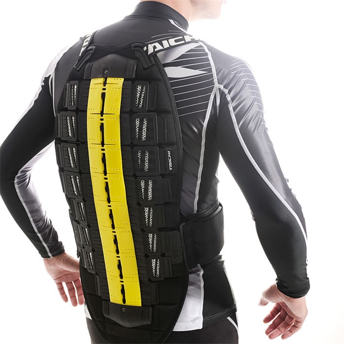 【BEさま専用】 在庫限り】CE フレックスバックプロテクター｜バック