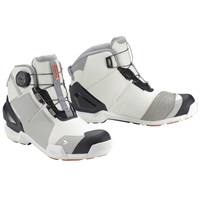 RSS016 DRYMASTER ストライカー シューズ GRAY/WHITE