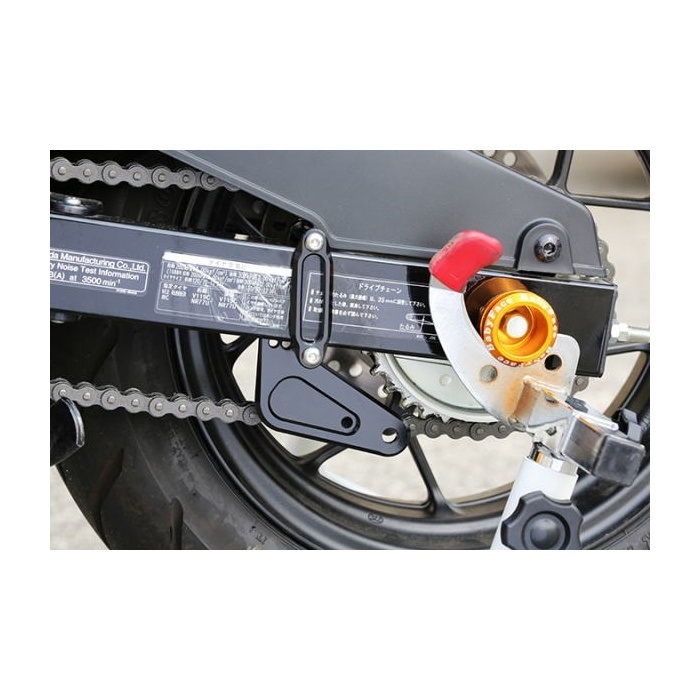 レースコンセプト リアスプロケットガード GSX-R125/150 18 レースコンセプト リアスプロケットガード GSX-R125/150 18