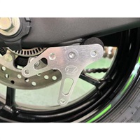 ZX-4R/ZX-25R専用 V字レーシングSTフックSET シルバー｜スタンド関連