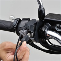 バイク専用電源 スレンダーUSB2ポート(USB2口 計5V4.8A)