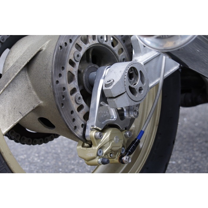 リアキャリパーサポート ブレンボ2P/カニ用 GPZ900R｜キャリパー 