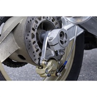 リアキャリパーサポート ブレンボ2P/カニ用 GPZ900R