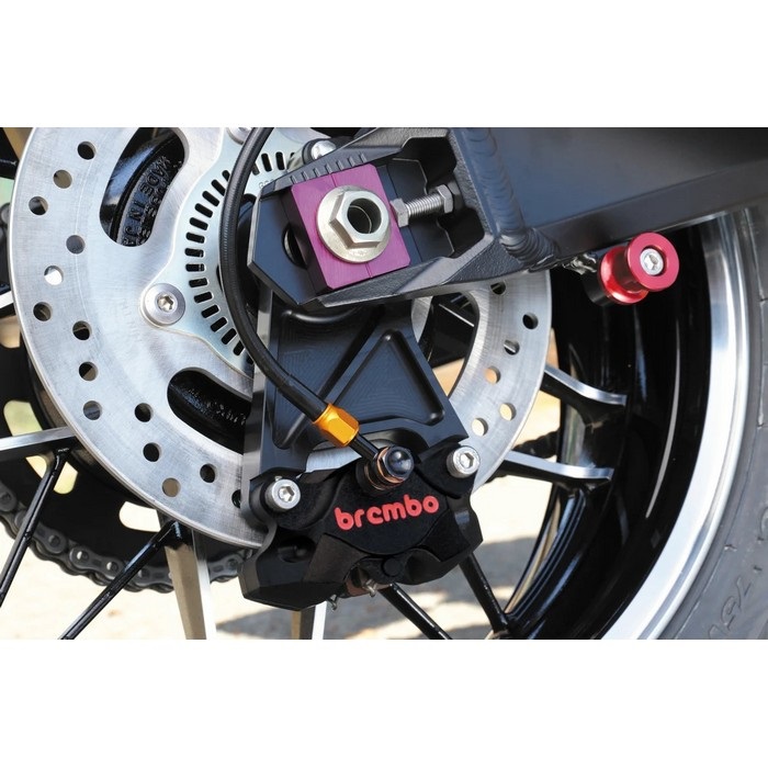 リアブレンボ 2POT キャリパーサポート Z900RS/CAFE ブラック