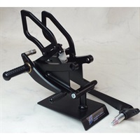 ステップキット 4ポジション ブラック CBR1000RR-R(SC82/20-23・24-)