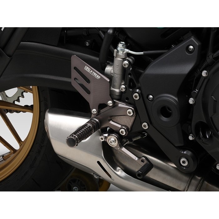 ヨシムラ ステップKIT X-TREAD Z650RS 22-24｜バックステップ