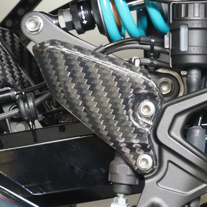 ヒールプレート 左右セット 12K綾織 Z900RS｜その他｜の通販なら