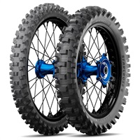 【競技専用】STARCROSS 6 MEDIUM SOFT リア：110/90-19 M/C 62M TT (一般公道走行不可) (スタークロス シックス ミディアムソフト)