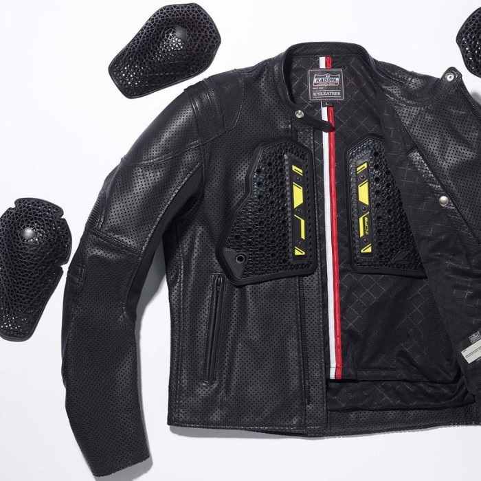 う　美品　ブラックレザー　ダブルライダースジャケット ブラックレザーダブルライダースジャケット