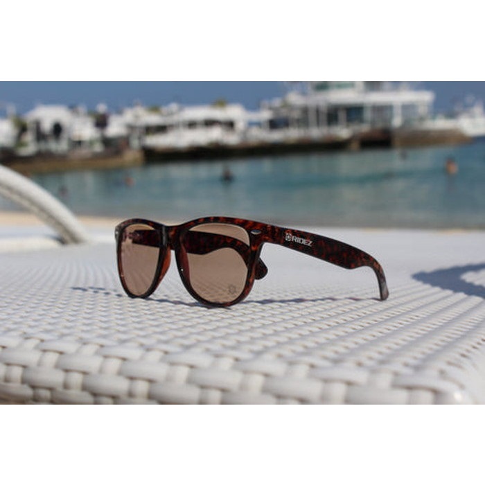 yewear TRANSPHERE RS7139 調光｜サングラス｜の通販なら、オートバイ