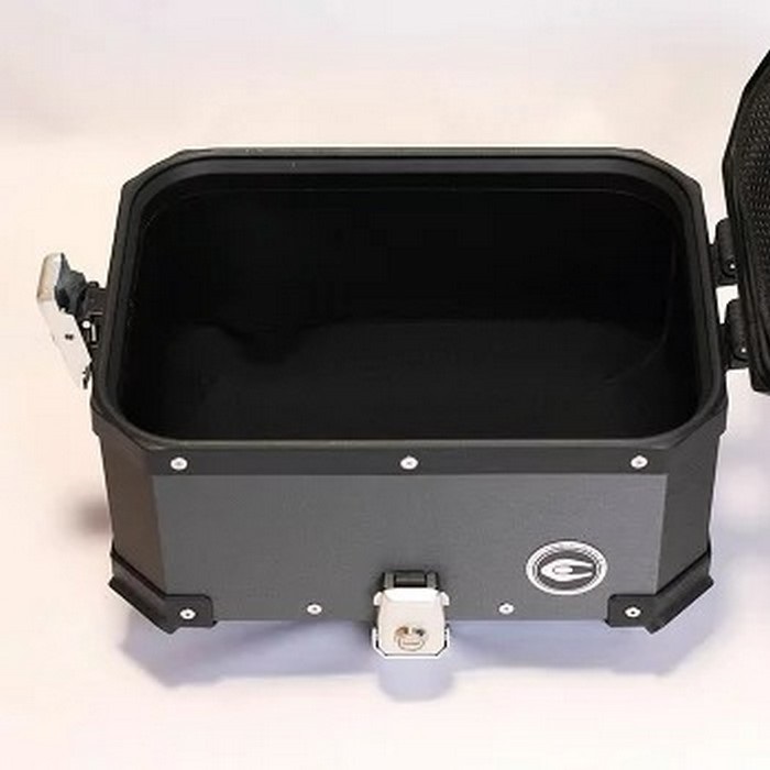 トップケース アルミ30L ブラック｜リアボックス・トップケース｜の