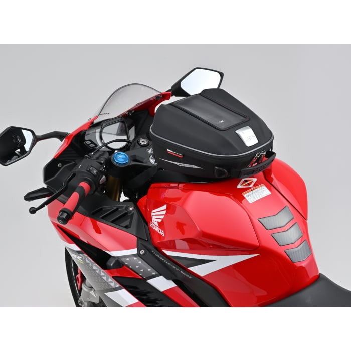 ST611+ タンクロックバッグ 6L｜タンクバッグ｜の通販なら、オートバイ