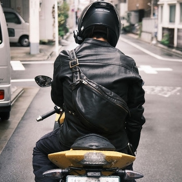 8498 HFG/SHOULDER BAG-STD ショルダーバッグ ブラック｜バック