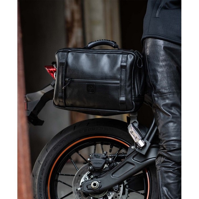 8487 HF LAB/SADDLE TRUNK サドルバッグ ブラック｜バックパック