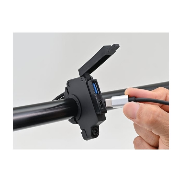 バイク専用電源 スレンダーUSB Type-A+Type-C（QC3.0/PD3.0）｜USB電源