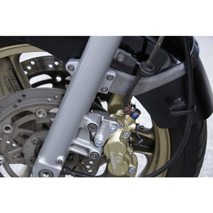 フロントキャリパーサポート ブレンボ4P/40mm用 GPZ900R｜キャリパー