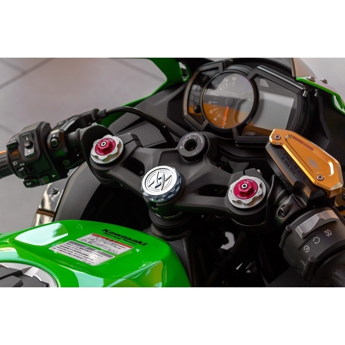 なぽ ステムトップキャップ ZX-25R｜ステアリングパーツ