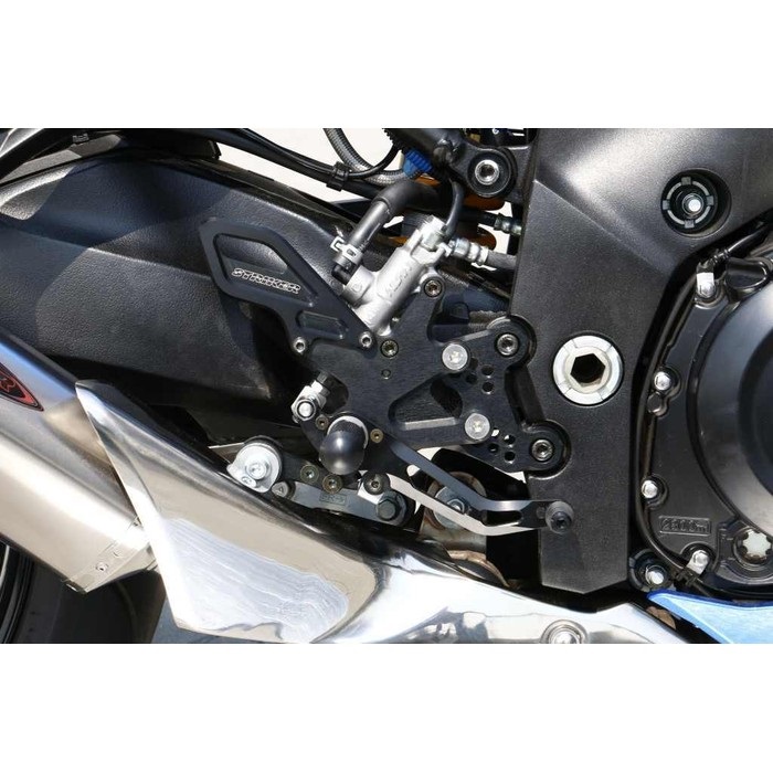 STRIKER KATANA スペシャルステップキット｜バックステップ・ステップ