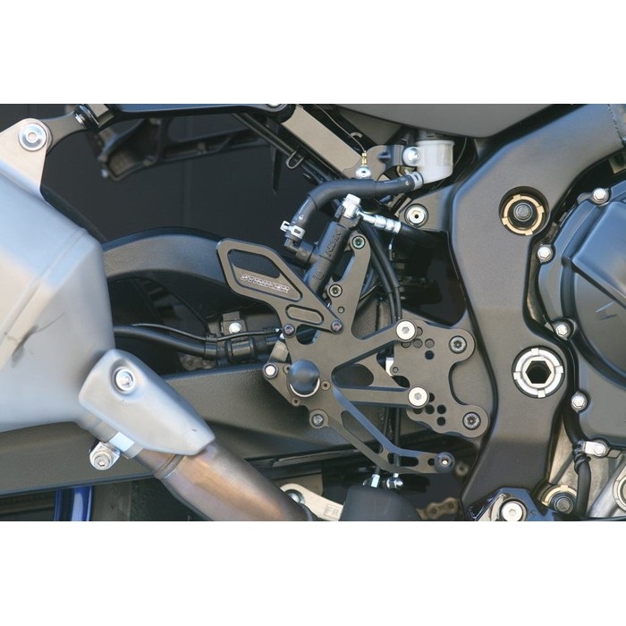 STRIKER GSX-R1000 スペシャルステップキット｜バックステップ