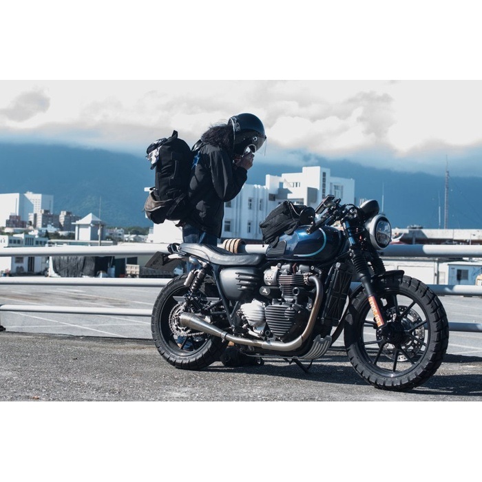 Motone Customs モートーンカスタムズ スリップオンマフラー