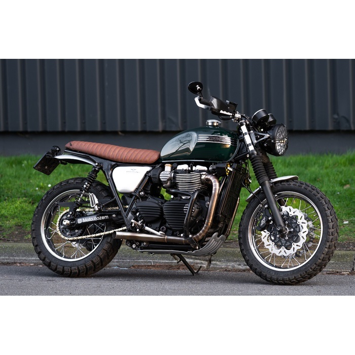 Motone Customs モートーン カスタムズ リアフェンダー テールライト穴