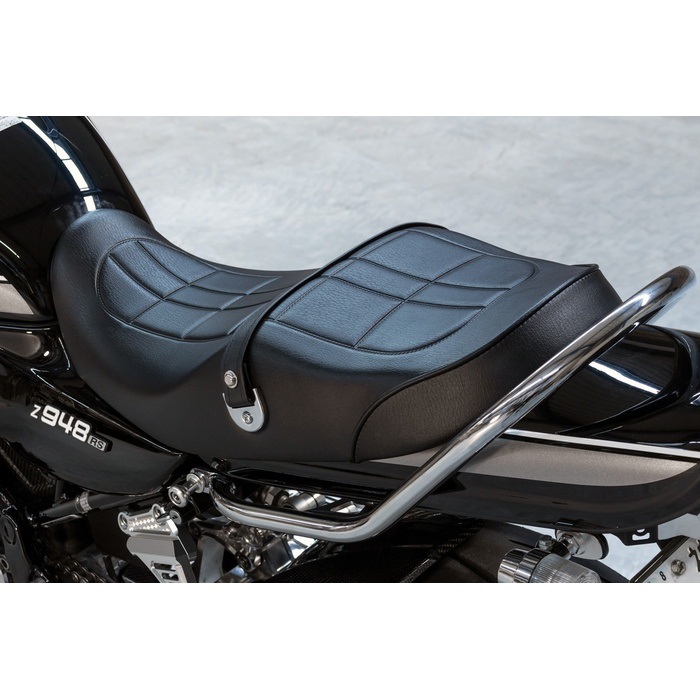 ARCHIシートASSY Z1/Z2タイプ　z900rs用 ≪Z900RS専用 ARCHIシートASSY Z1/Z2タイプの開発≫ | 開発情報