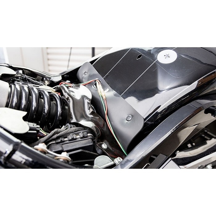 マッドガードシート泥よけ M8 (Milwaukee-Eight) ソフテイル 18Y