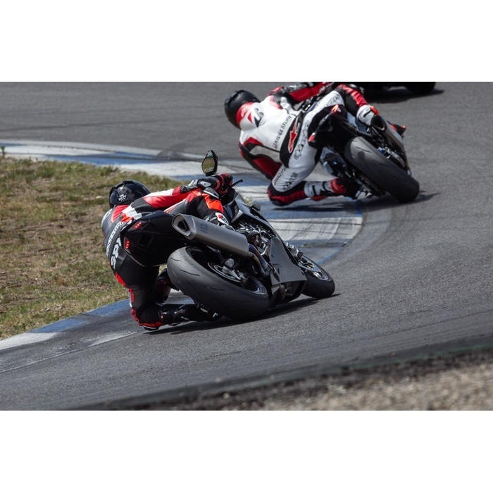 BRIDGESTONE ブリヂストン BATTLAX RACING STREET RS11 【200/55ZR17M 